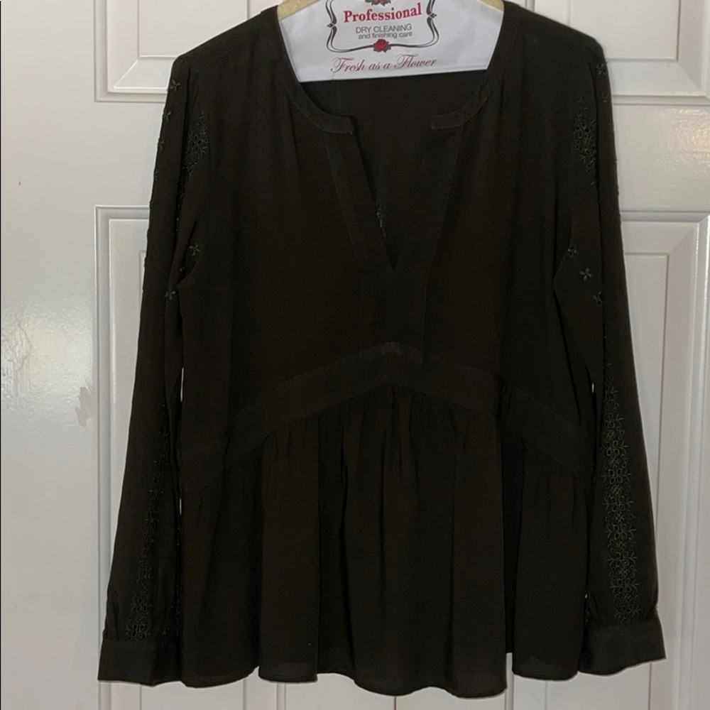 Loft Long sleeve boho style blouse....olive green